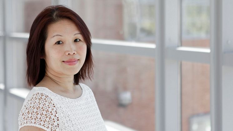Anh Truong har studerat lärande hos yrkesverksamma inom vård och omsorg och vad som krävs för att ett lärande ska ske.