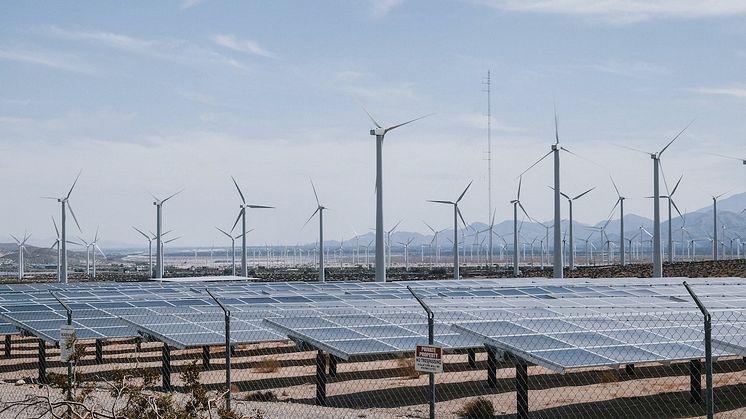 Kan vi klara oss med enbart solenergi och vindkraft?