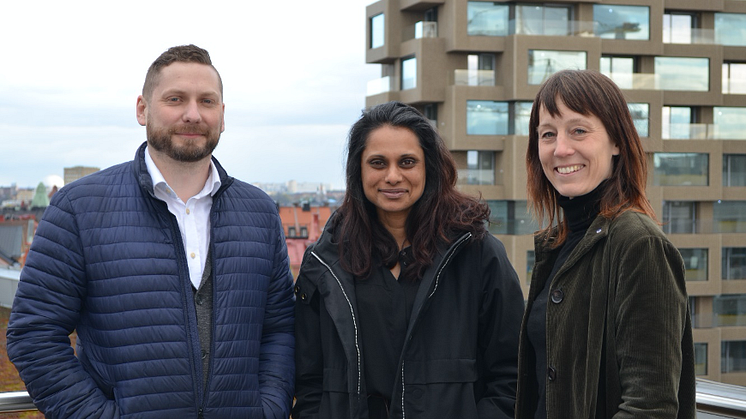 Structor växer inom krisberedskap. Från vänster; Björn Nevhage, Malin Östensson och Hanna Langéen, vd Structor Riskbyrån AB. Foto: Structor