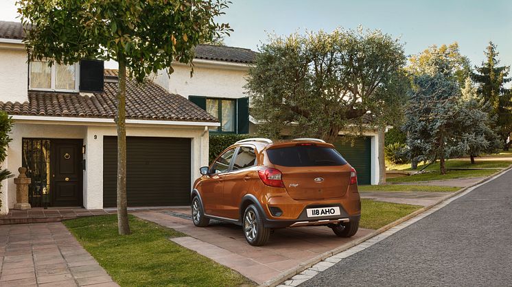 2018_FORD_KAPLUS_Active_34_REAR_1_V5