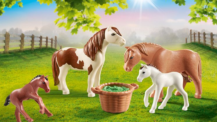 Ponys mit Fohlen (70682) von PLAYMOBIL