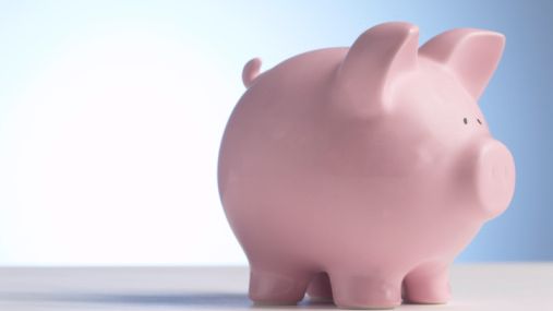 Fyra av tio hushåll klarar en oförutsedd utgift på 100.000 kronor