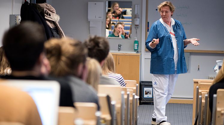 Den veckolånga kursen om den multisjuke patienten är mycket eftertraktad - och nödvändig - enligt kursdelatagarna. Nu har över 100 ST-läkare genomgått kursen som anordnas av Medicinkliniken på Danderyds sjukhus. Bild: Johan Adelgren