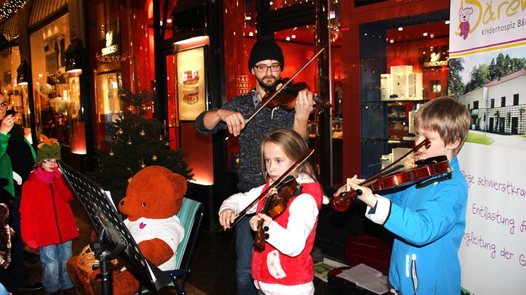 Der Bärenherz-Weihnachtsstand: Eine gelungene Veranstaltung in der Mädler-Passage
