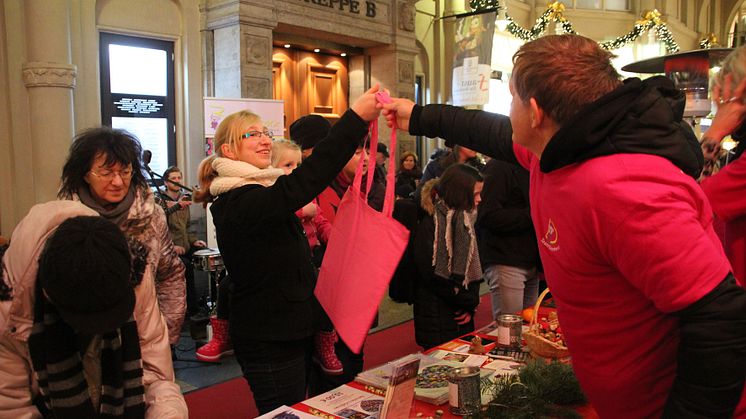 Erfolgreicher Bärenherz-Weihnachtsbasar 2016: Rückblick in Bildern