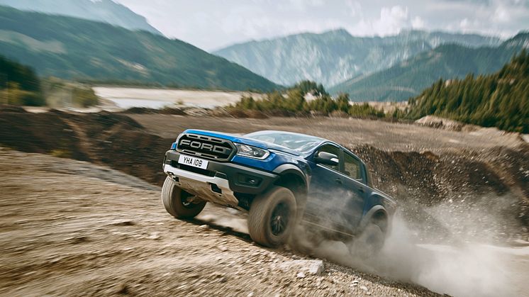 Neuer Ford Ranger Raptor – die härteste und leistungsfähigste Variante von Europas meistverkauftem Pick-up – debütiert auf der Gamescom in Köln 