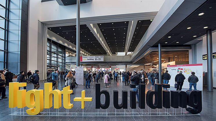 Light-&-building-850