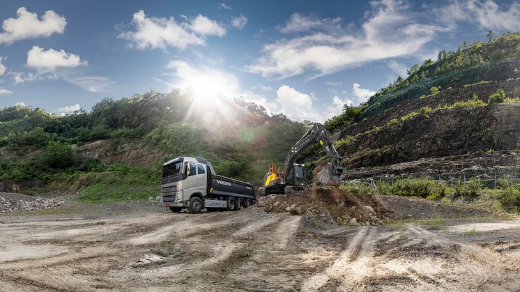 Volvo EC230 bandgrävare - herobild