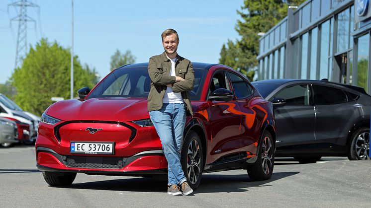 ​Erlend Gunstveit vant The Voice og en ny Ford Mustang Mach-E