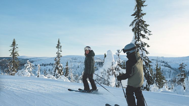 Nyhet! SkiStar främjar hälsa och gemenskap med gratis säsongspass för ungdomar och seniorer i Vemdalen