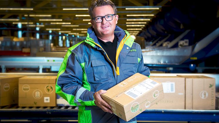 E-handelsdirektør Gunnar Henriksen i Posten Norge gleder seg til julehandelen. FOTO: Håvard Jørstad / Posten