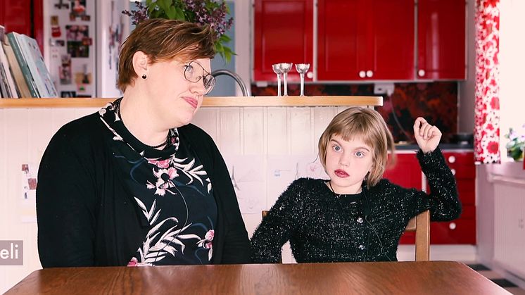 Stina föddes med allvarligt hjärtfel - nu springer en hel skola för henne