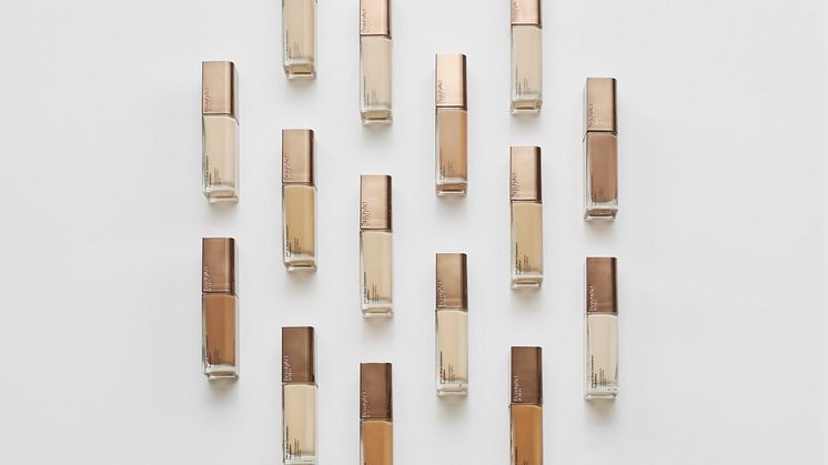BeautyAct by KICKS lanserer pleiende foundation for en naturlig look og magisk glød som varer hele dagen.
