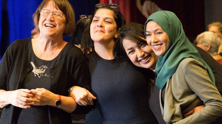 Stadsdelen uppmärksammar Internationella kvinnodagen med föreställningen Silent Heroines Disco som är en del av danscommunityt Women Connected. Foto 