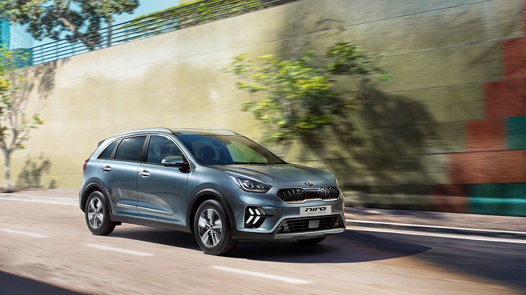 kia_niro_phev_my20_rhd_3_4_front_driving_15189_89229
