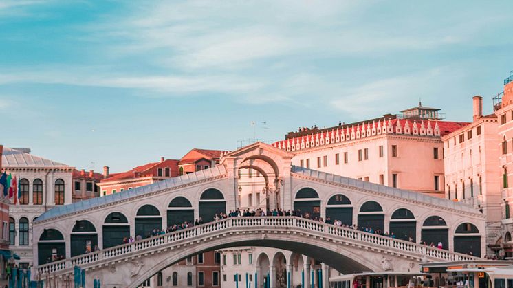 Venice gondola.jpg