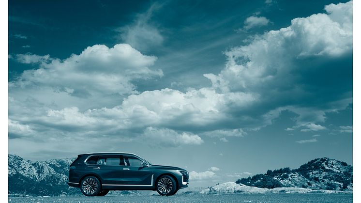 BMW Concept X7 iPerformance