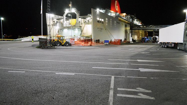 Titan mastbelysning lyser upp Gotlandsterminalen hos Smålandshamnar, Oskarshamn