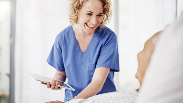 Hälso- och sjukvårdens styrning bör utgå från patientmötet