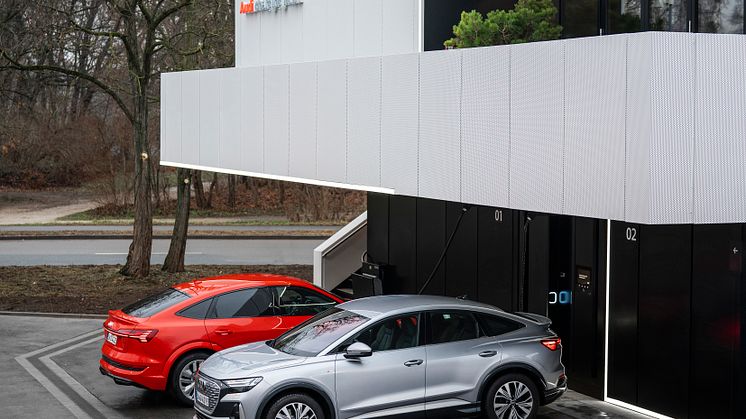 Audi charging hub