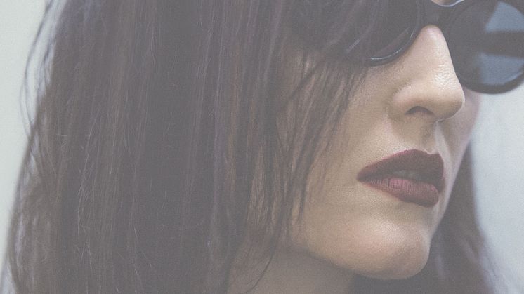 Pink Milk släpper ny singel om att bli galen – exklusivt på Bandcamp