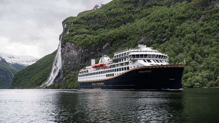 Havila Castor i Geirangerfjorden