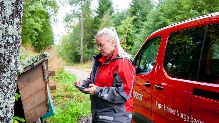 NYE POSTADRESSER: 1. oktober hvert år gjennomføres det endringer i postnummer i Norge. Årets endringer berører færre enn tidligere år. Foto: Posten Bring