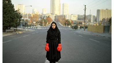RAWIYA / HON SOM BERÄTTAR EN HISTORIA fotoutställning på Malmö Konsthall