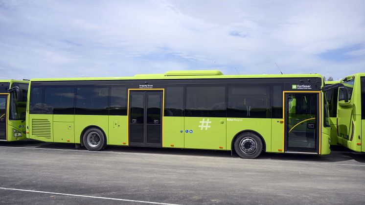 67 av bussene er to-akslede Crossway LE Line laventré.