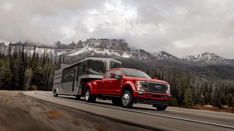 F-450_Red_2