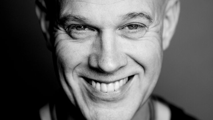 jacob-karlzon-2023-2-www-christophbombart-photgraphy-com.jpeg