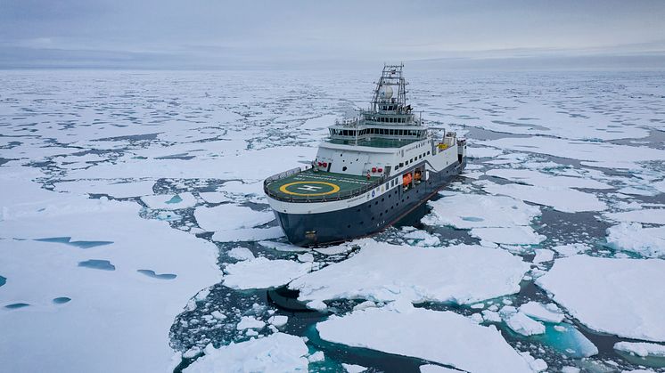 RV Kronprins Haakon.jpg