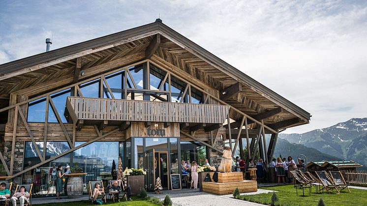 Tom Almhütte: Hüttencharme trifft auf Hightech-Loft