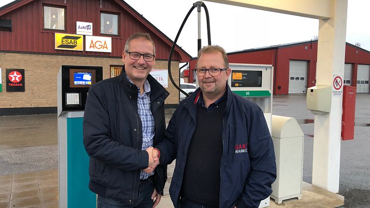 Från vänster; Leif Lundström VD Lundströms Gas & Svets, Roland Skoog VD Skoogs Bränsle 