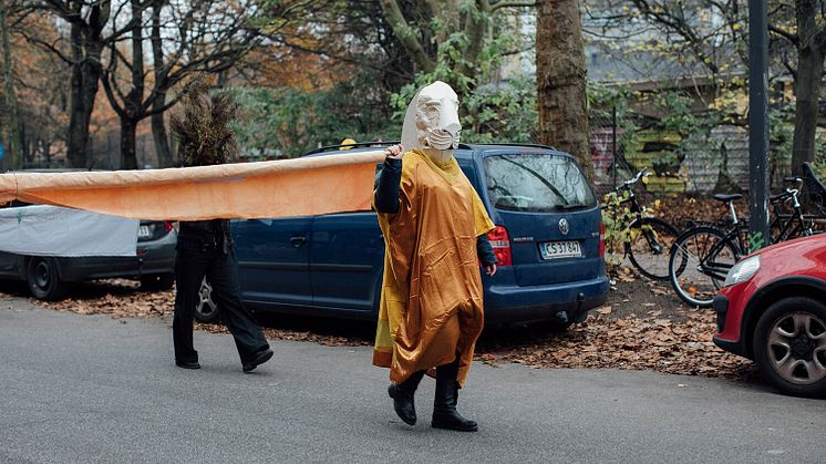 Helbredelsen af Hannah Elbke og Natalia Anna Ciepiel. Foto af Marina Castagna, 2020.jpeg