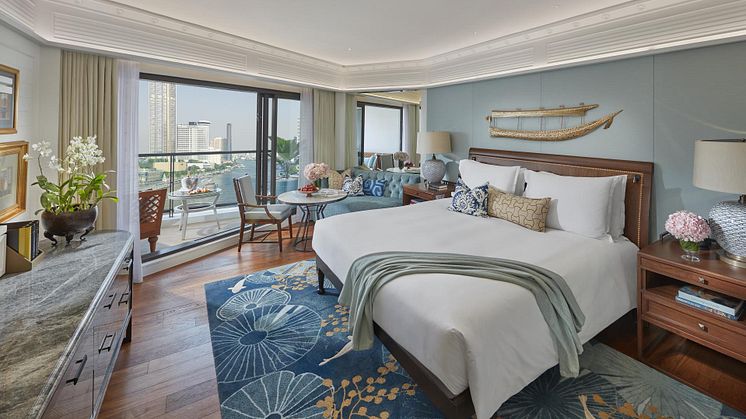 mandarin-oriental-bangkok-thailand-deluxe-balcony-king.jpg