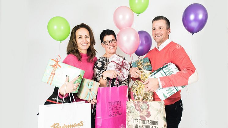 Petra från H&M och Charlotte och Magnus från Westvalls är några av de som väljer att ha öppet på söndagar.
