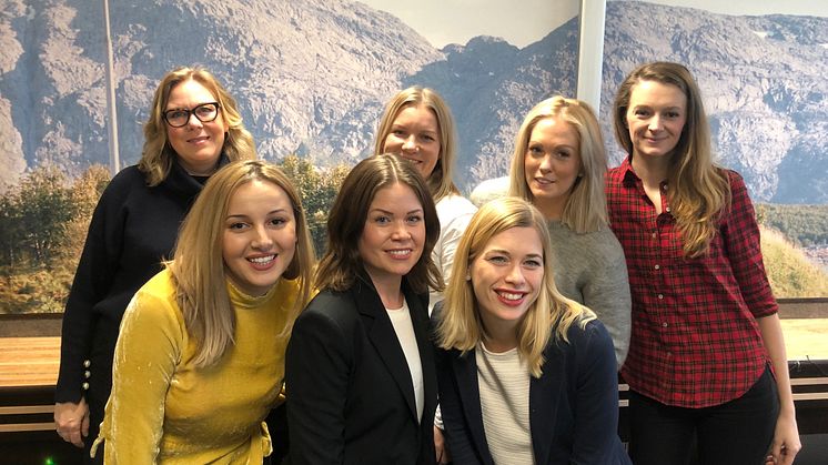 Experis, Experis Ciber og Experis AVAN går foran for å øke kvinneandelen. BV:Bodil Bjanes, Linn Solbakken, Emelie Isosalo Jansson, Vedrana Dzonlez, Sara Khelifi, Andrea Madland og Lise Craig. Foto: Experis