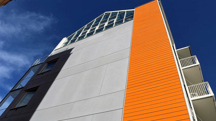 Fasad med fibercement i Vallastaden
