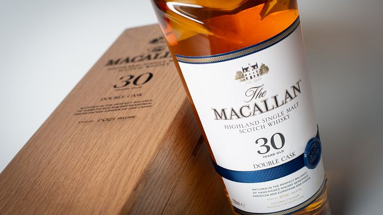 MAC-2021-30YO-Double-Cask-Mood-Shot.tif-5-Edit-JPEG-LE5000px-@300dpi.jpg