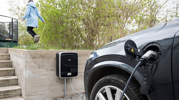 ​Ytterligare 200 bilåterförsäljare väljer DEFAs Installerat & Klart