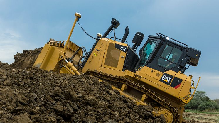 Cat D7E bandschaktare - vänster sida