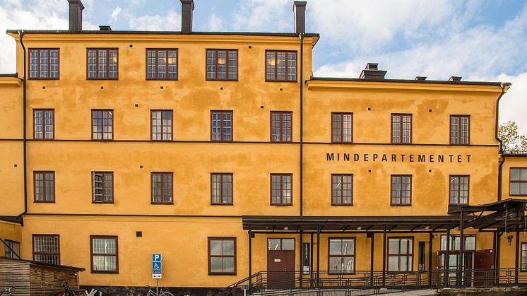 Kungl. Konsthögskolans senaste lokaltillskott, Mindepartementet, Slupskjulsvägen 3. Foto: Tony Webster