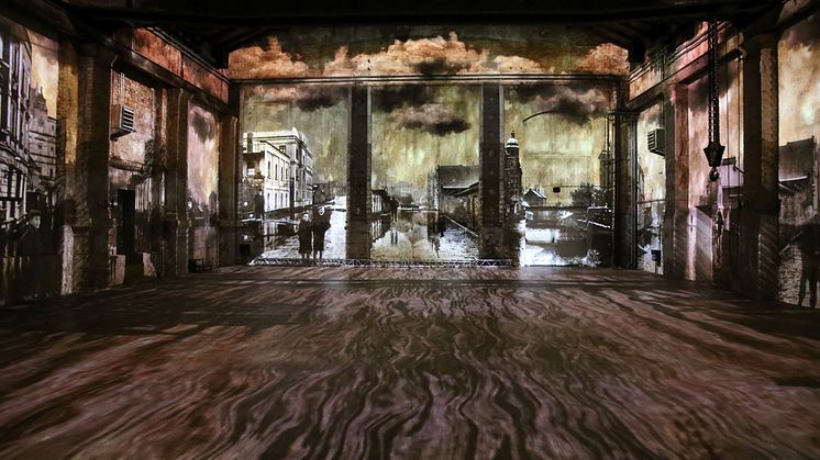 Kunstkraftwerk Leipzig - Blick in die Ausstellung "Boomtown"
