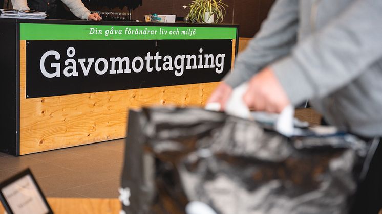 PMU-chef om miljövänlig textilinsamling: ”Lämna in helt och rent till din lokala secondhand-butik”