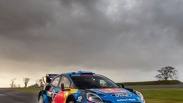 1427_DG_Ford_Rally1_23