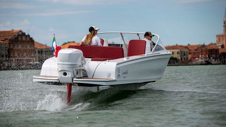 Candela C-7_19