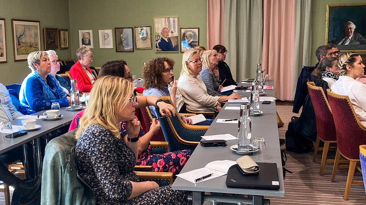Genom FoU Skola erbjuder Skånes Kommuner kunskapshöjande och ledarskapsutvecklande nätverk för rektorer