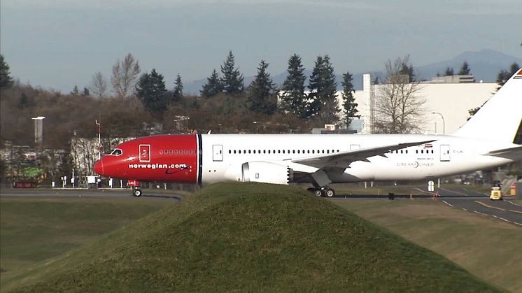 Norwegian's 787 Dreamliner Delivery November 2013