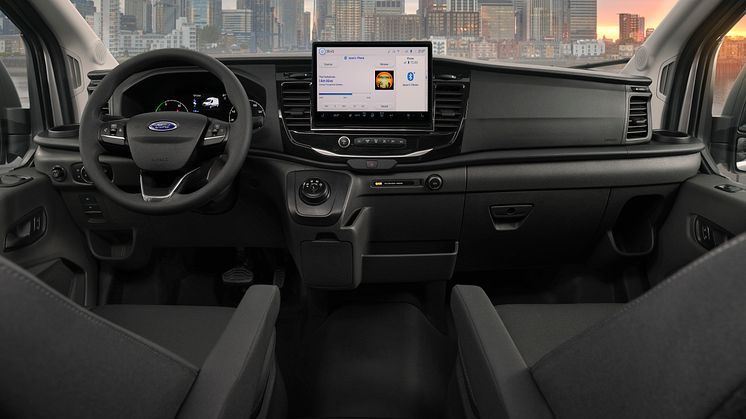 2021_ETransit_Interior_Front_Cockpit